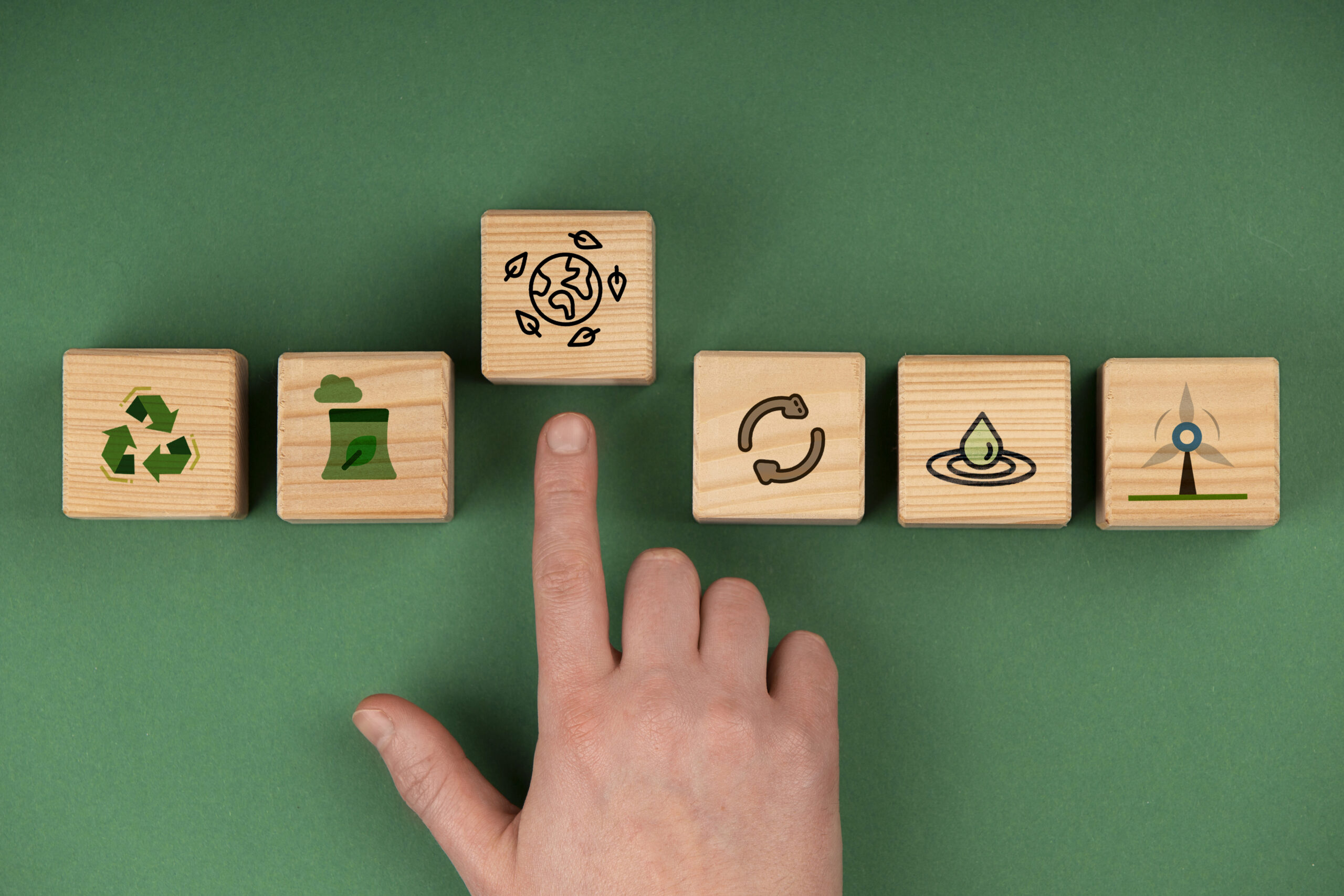 Circular Economy in Cleaning: Reducing Waste and Promoting Reuse