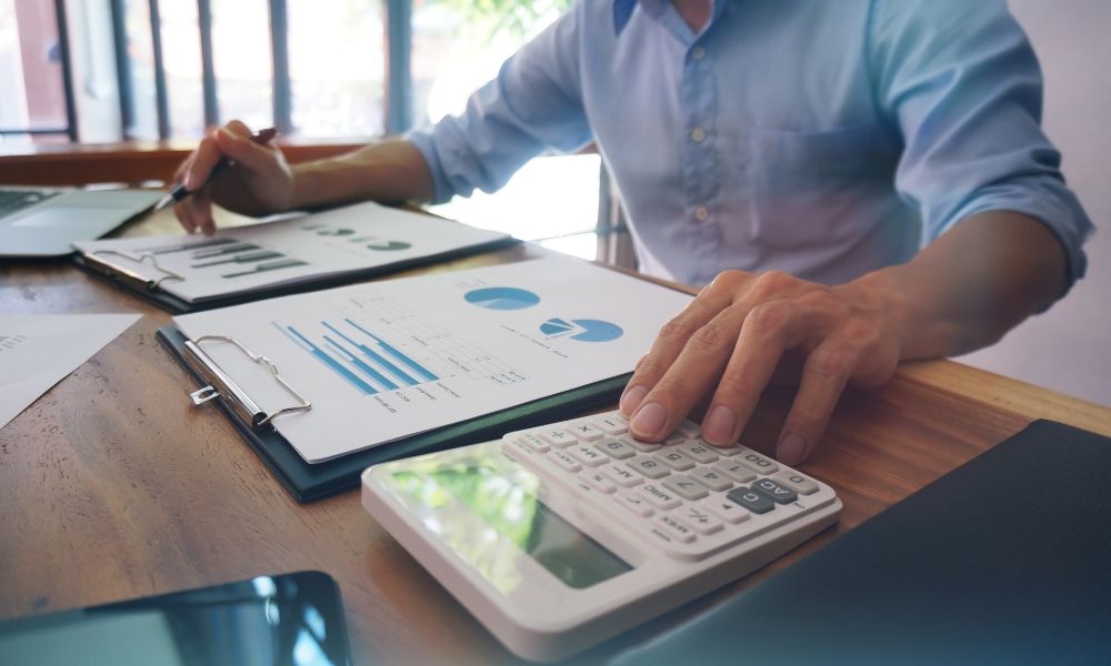 Find out how Cooling as a Service (CaaS) offers a cost-effective, energy-efficient solution for urban development—delivering chilled air without CAPEX and maximising operational savings.