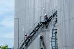 Beyond the Thermostat: A Holistic Approach to Energy‑Efficient Building Cooling